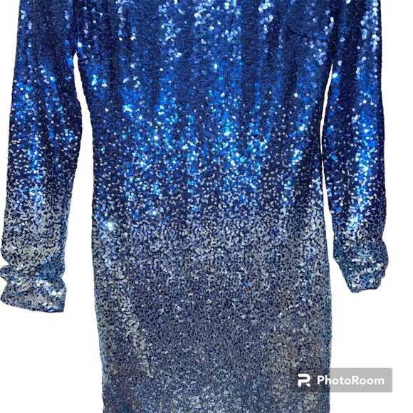 Stunning Blue Sequin Long Sleeve Fitted Party Dress - Picture 4 of 4